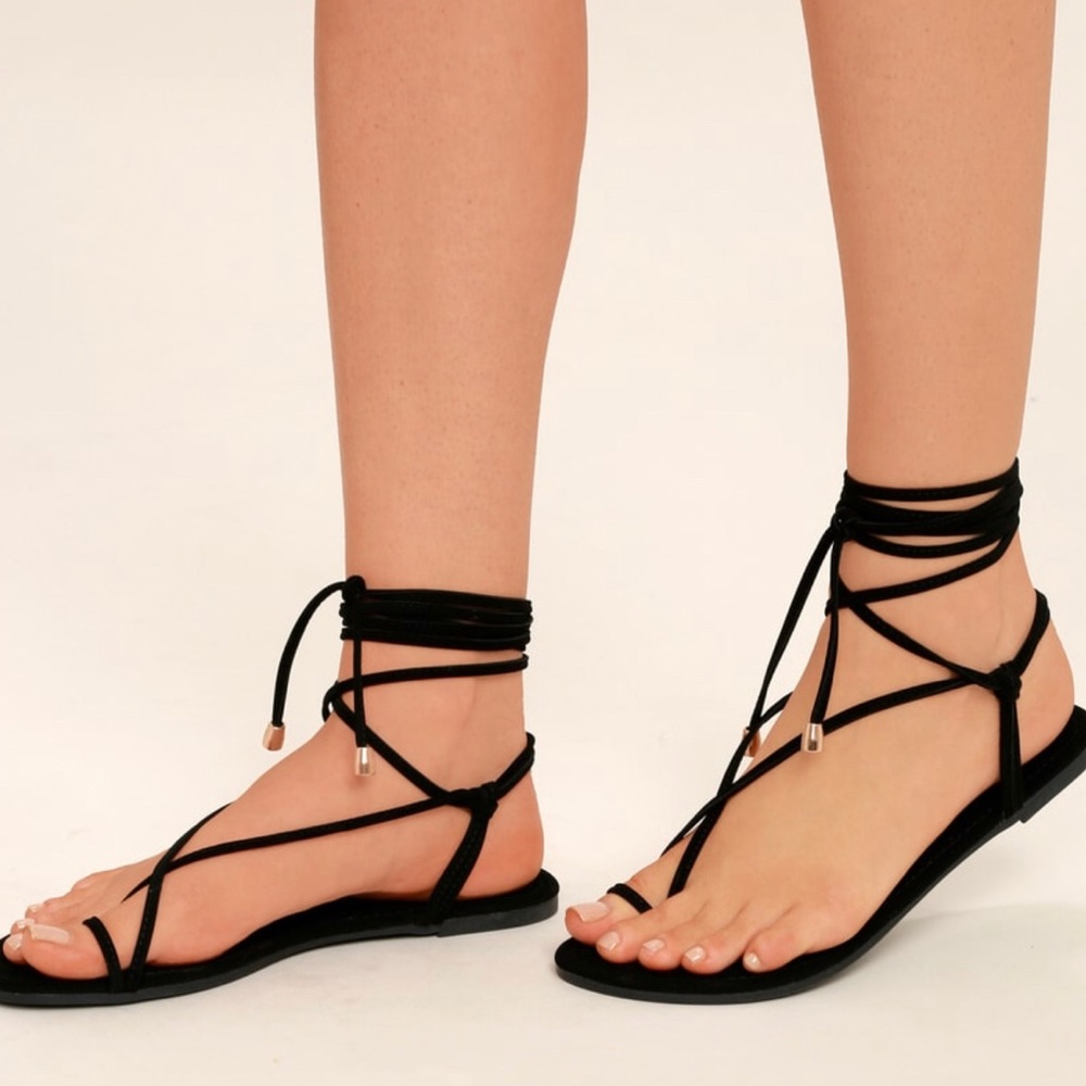 NWT Lulu’s lace up sandals